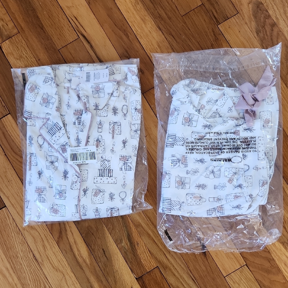 Soma Embraceable 2 Pc Pajama Set NWT  Cute Gift Pattern Size M & S - Picture 2 of 12